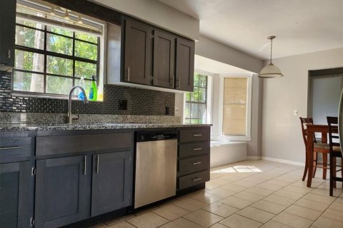 House in Gainesville, Florida 3 bedrooms, 168.52 sq.m. № 1907854 - photo 10