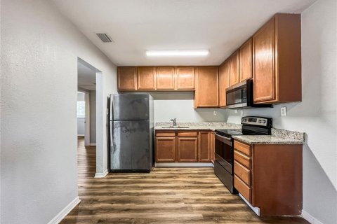 Villa ou maison à louer à Tampa, Floride: 4 chambres, 127.74 m2 № 2414025 - photo 6