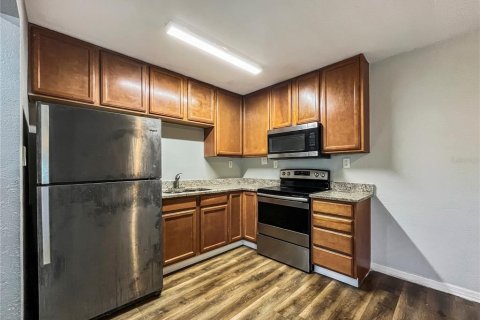 Villa ou maison à louer à Tampa, Floride: 4 chambres, 127.74 m2 № 2414025 - photo 5