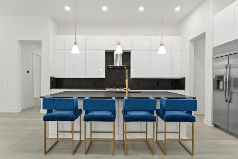 Купить виллу или дом в Лейквуд Ранч, Флорида 10 комнат, 334.82м2, № 2224900 - фото 18