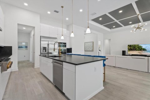 Купить виллу или дом в Лейквуд Ранч, Флорида 10 комнат, 334.82м2, № 2224900 - фото 23