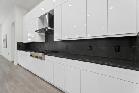 Купить виллу или дом в Лейквуд Ранч, Флорида 10 комнат, 334.82м2, № 2224900 - фото 20
