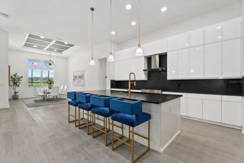 Купить виллу или дом в Лейквуд Ранч, Флорида 10 комнат, 334.82м2, № 2224900 - фото 19