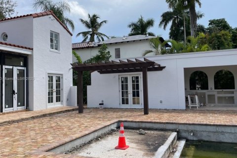 Villa ou maison à vendre à Coral Gables, Floride: 4 chambres № 1956631 - photo 5