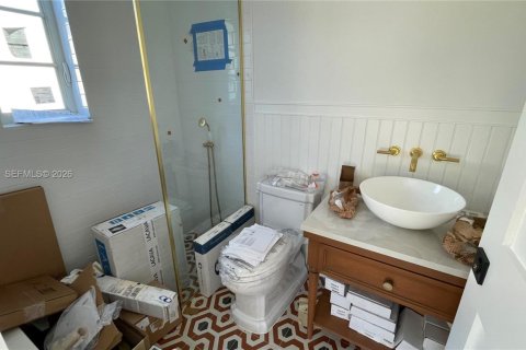 Casa en venta en Coral Gables, Florida, 4 dormitorios, 274.8 m2 № 1956631 - foto 27