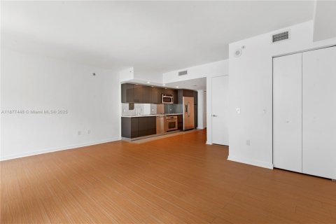 Copropriété à louer à Miami, Floride: 50.63 m2 № 1927304 - photo 5