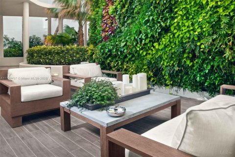 Condominio en venta en Miami Beach, Florida, 2 dormitorios, 134.06 m2 № 1951998 - foto 25