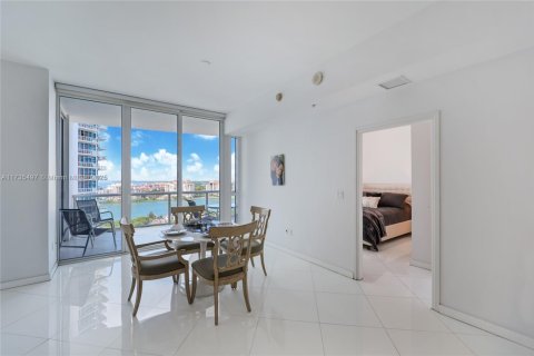 Condominio en venta en Miami Beach, Florida, 2 dormitorios, 134.06 m2 № 1951998 - foto 8