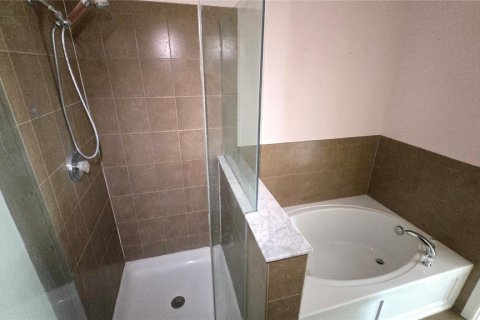 Townhouse in Clearwater, Florida 3 bedrooms, 131.55 sq.m. № 2115969 - photo 26