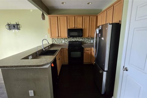 Townhouse in Clearwater, Florida 3 bedrooms, 131.55 sq.m. № 2115969 - photo 11