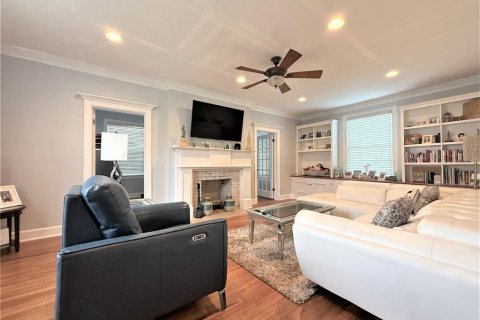 House in Jacksonville, Florida 3 bedrooms, 190.45 sq.m. № 1825101 - photo 10