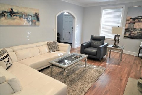 House in Jacksonville, Florida 3 bedrooms, 190.45 sq.m. № 1825101 - photo 16