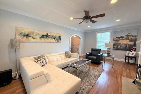 House in Jacksonville, Florida 3 bedrooms, 190.45 sq.m. № 1825101 - photo 17