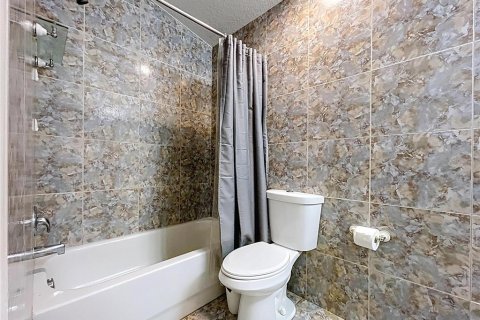 Casa en venta en Brooksville, Florida, 4 dormitorios, 154.4 m2 № 1733264 - foto 26