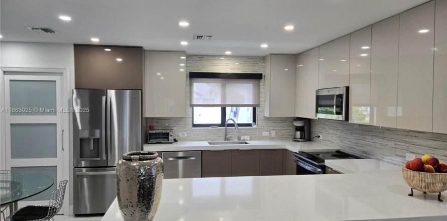 Condominio en Delray Beach, Florida, 2 dormitorios  № 1890311