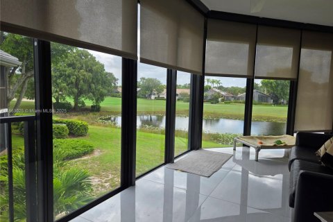 Condominio en venta en Delray Beach, Florida, 2 dormitorios, 173.82 m2 № 1890311 - foto 3