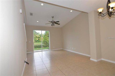 Townhouse in Lake Mary, Florida 3 bedrooms, 156.08 sq.m. № 1880861 - photo 7