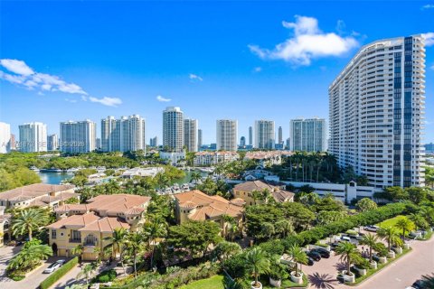 Condominio en alquiler en Aventura, Florida, 3 dormitorios, 181.16 m2 № 2032589 - foto 18
