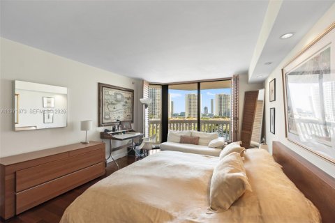 Condominio en alquiler en Aventura, Florida, 3 dormitorios, 181.16 m2 № 2032589 - foto 16