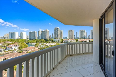 Condominio en alquiler en Aventura, Florida, 3 dormitorios, 181.16 m2 № 2032589 - foto 19