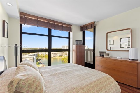 Condominio en alquiler en Aventura, Florida, 3 dormitorios, 181.16 m2 № 2032589 - foto 11