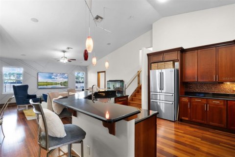 House in Groveland, Florida 5 bedrooms, 381.46 sq.m. № 1870843 - photo 16
