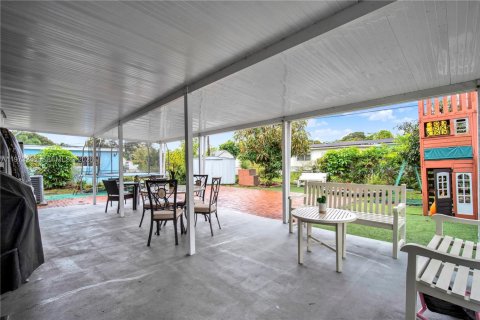 Casa en venta en Pembroke Pines, Florida, 4 dormitorios, 135.27 m2 № 2050388 - foto 20