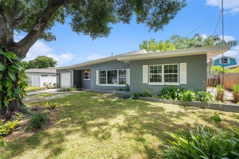 Villa ou maison à vendre à Clearwater, Floride: 2 chambres, 103.12 m2 № 1915215 - photo 19