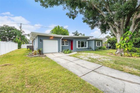 Villa ou maison à vendre à Clearwater, Floride: 2 chambres, 103.12 m2 № 1915215 - photo 18