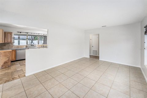 Villa ou maison à vendre à Clearwater, Floride: 2 chambres, 103.12 m2 № 1915215 - photo 3