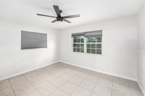 Villa ou maison à vendre à Clearwater, Floride: 2 chambres, 103.12 m2 № 1915215 - photo 10