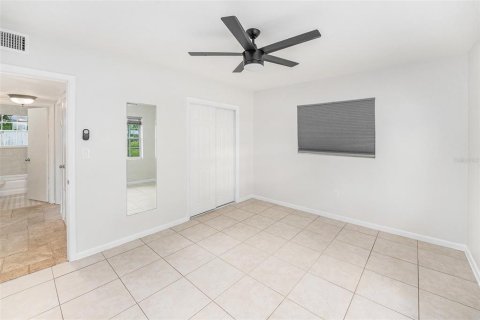 Villa ou maison à vendre à Clearwater, Floride: 2 chambres, 103.12 m2 № 1915215 - photo 11
