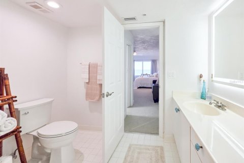 Copropriété à vendre à Daytona Beach Shores, Floride: 3 chambres, 175.03 m2 № 2419008 - photo 24