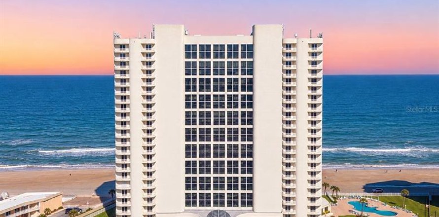 Condo à Daytona Beach Shores, Floride, 3 chambres  № 2419008