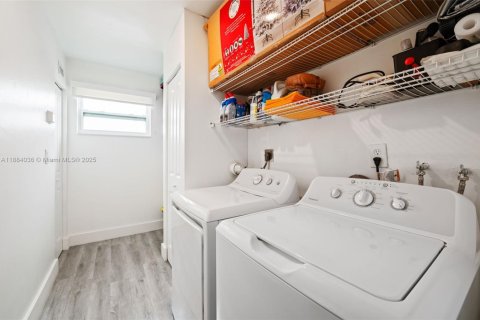 Copropriété à vendre à Miami, Floride: 1 chambre, 104.52 m2 № 1983283 - photo 25