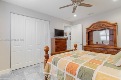 House in Jupiter, Florida 5 bedrooms, 256.97 sq.m. № 2030069 - photo 30