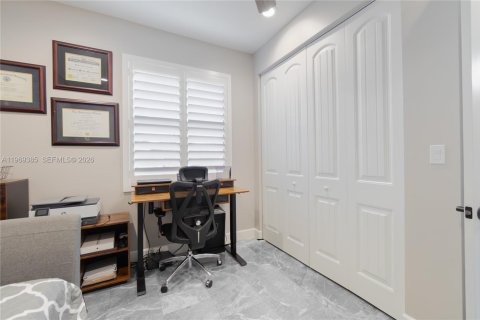 House in Jupiter, Florida 5 bedrooms, 256.97 sq.m. № 2030069 - photo 21