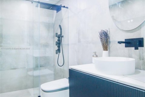 Copropriété à vendre à Miami, Floride: 2 chambres, 86.86 m2 № 1706985 - photo 15