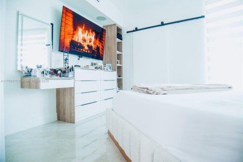 Copropriété à vendre à Miami, Floride: 2 chambres, 86.86 m2 № 1706985 - photo 7