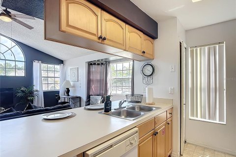 Condo in Kissimmee, Florida, 3 bedrooms  № 1656620 - photo 17