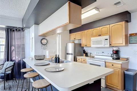 Condo in Kissimmee, Florida, 3 bedrooms  № 1656620 - photo 15