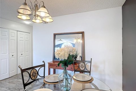 Condo in Kissimmee, Florida, 3 bedrooms  № 1656620 - photo 21