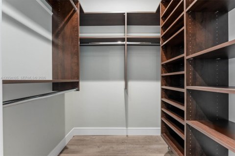 Купить коммерческую недвижимость в Лайтхаус-Пойнт, Флорида 534.56м2, № 2252964 - фото 19