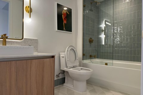 Condominio en venta en Miami, Florida, 3 dormitorios, 127.55 m2 № 2194085 - foto 10