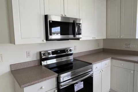 Casa en venta en Kissimmee, Florida, 3 dormitorios, 191.66 m2 № 1904251 - foto 19