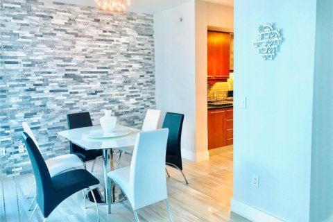 Купить кондоминиум в Холливуд, Флорида 3 спальни, 214.42м2, № 1940115 - фото 16