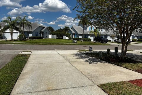 Touwnhouse à vendre à Oldsmar, Floride: 3 chambres, 134.89 m2 № 1898896 - photo 4
