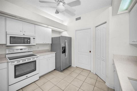 Touwnhouse à vendre à Oldsmar, Floride: 3 chambres, 134.89 m2 № 1898896 - photo 11