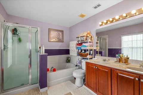 House in Kissimmee, Florida 4 bedrooms, 319.03 sq.m. № 2351945 - photo 15