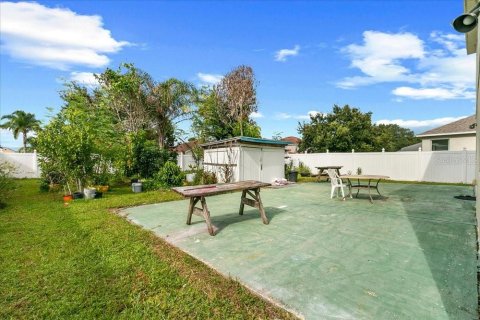 House in Kissimmee, Florida 4 bedrooms, 319.03 sq.m. № 2351945 - photo 22